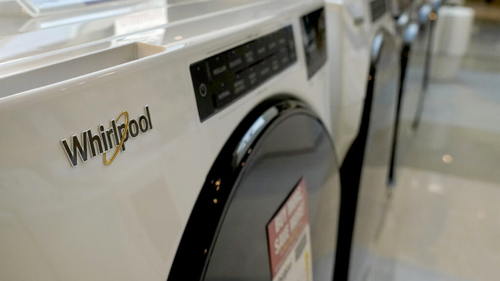 Whirlpool stock analysis, tariff impact, U.S. housing recovery, 2025–2027 forecast.